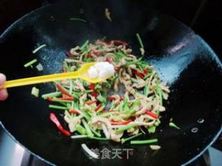苤菜花炒鸡丝的做法步骤：7