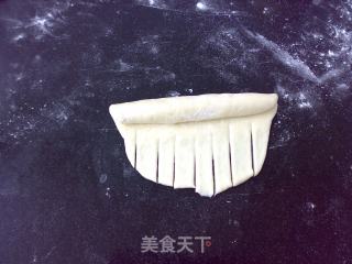 蜂蜜椰香毛毛虫的做法步骤：7