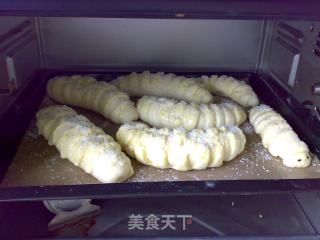 蜂蜜椰香毛毛虫的做法步骤：12