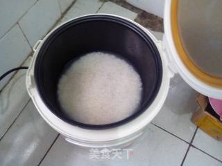 孩子们喜欢的小吃———海苔黄瓜火腿泡菜包饭的做法步骤：2