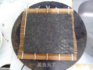 孩子们喜欢的小吃———海苔黄瓜火腿泡菜包饭的做法步骤：5