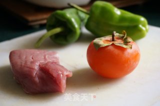 小当家柿子青椒肉丝的做法步骤：1