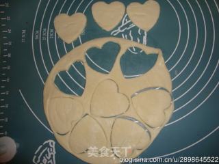 蓝莓酱爱心饼——小清新早餐的做法步骤：1