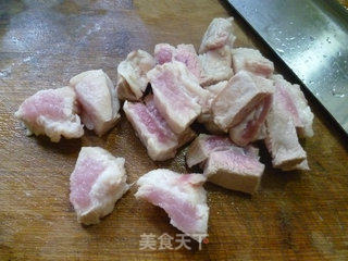 水笋烧五花肉的做法步骤：4