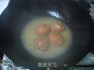 【胡萝卜狮子头】的做法步骤：8