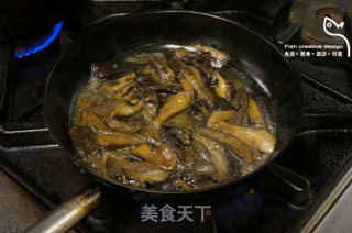 黑虎掌菌烩鸡肉的做法步骤：5