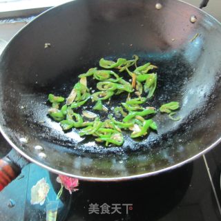 辣炒火腿的做法步骤：3