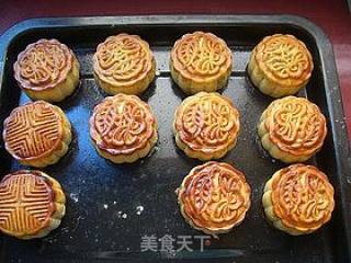 红莲蓉月饼的做法步骤：12