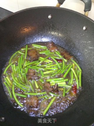 蒜苗炒腊肉的做法步骤：5
