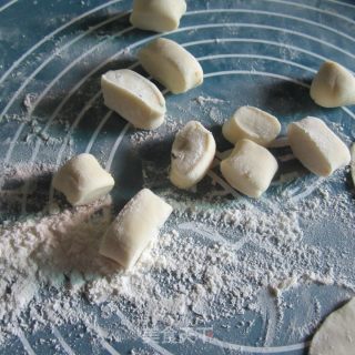火腿韭菜盒子的做法步骤：5