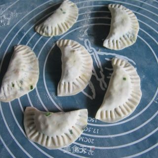 火腿韭菜盒子的做法步骤：9