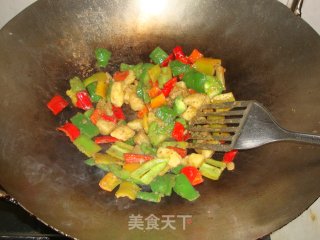 辣椒炒牛肉的做法步骤：3