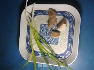 香辣莲藕丁的做法步骤：2
