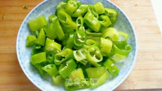 青辣椒炒肉片的做法步骤：3