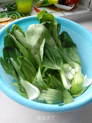 香菇油菜肉片的做法步骤：1