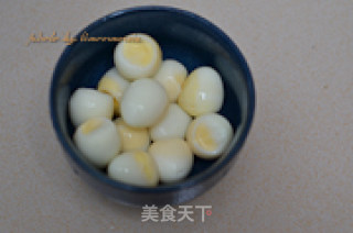 西红柿木耳烩小蛋的做法步骤：2