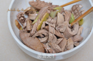 剁椒猪腰的做法步骤：7