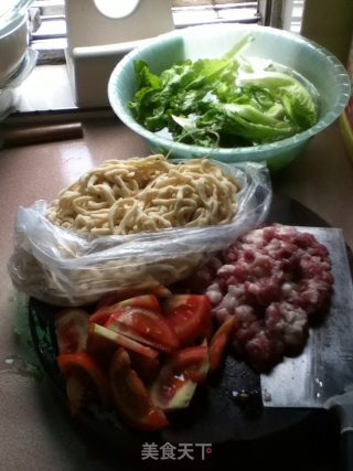 炸酱面的做法步骤：1