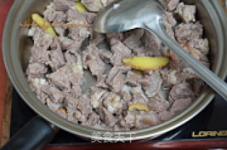 西红柿炖牛肉的做法步骤：6