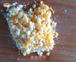 鸡蛋玉米羹的做法步骤：3