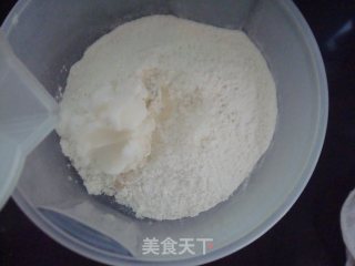 鲜肉月饼的做法步骤：1