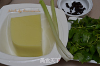 荆芥煎凉粉的做法步骤：1