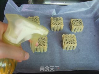 广式红豆沙月饼的做法步骤：16