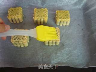 广式红豆沙月饼的做法步骤：17