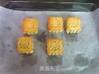广式红豆沙月饼的做法步骤：18
