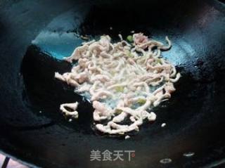 剁椒豆芽炒肉丝的做法步骤：3