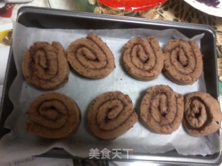 巧克力蛋糕卷的做法步骤：19
