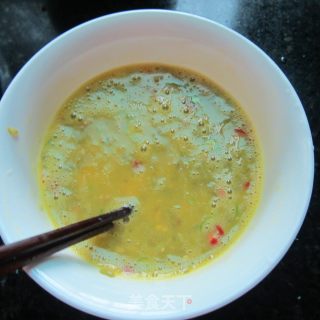 酸豆角煎蛋的做法步骤：5
