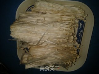 凉拌金针菇的做法步骤：1