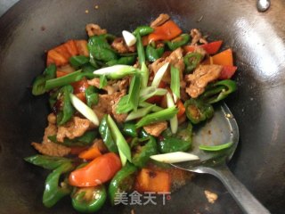 辣椒炒肉的做法步骤：7