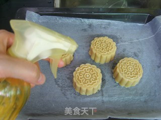芝士奶油白豆沙月饼的做法步骤：13