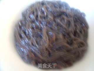 凉拌蕨根粉的做法步骤：2