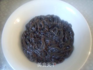 凉拌蕨根粉的做法步骤：3