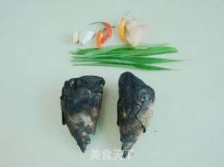 仔姜舂火烧竹笋的做法步骤：1