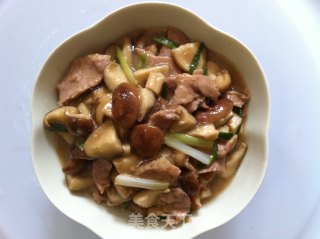 鲜香菇炒肉片的做法步骤：7