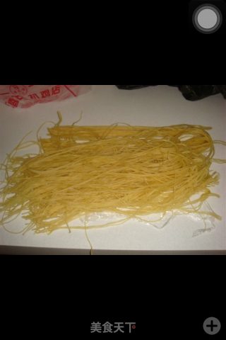 拌冷面的做法步骤：1
