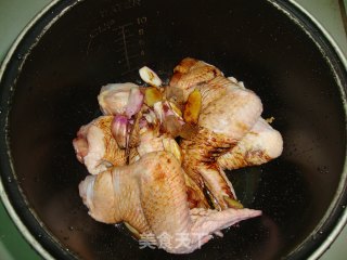 【豉油鸡翅】---冰鲜鸡翅也可以很好味道的做法步骤：2