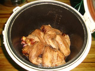 【豉油鸡翅】---冰鲜鸡翅也可以很好味道的做法步骤：4