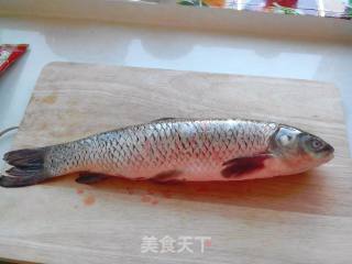 风味酱炖鱼的做法步骤：1