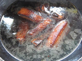 秋季贴补秋膘———————【 香芋扣肉】的做法步骤：3