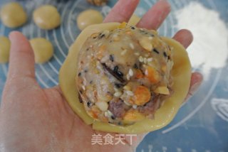 升级版----广式肉松五仁叉烧月饼(附详细过程图)的做法步骤：13