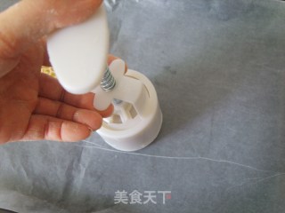 广式金沙奶黄月饼的做法步骤：13
