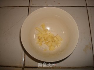 蒜香地瓜叶杆的做法步骤：3