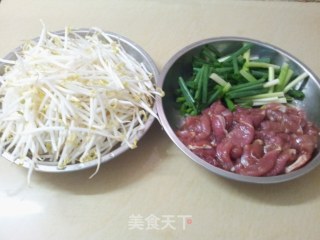肉片炒河粉的做法步骤：2