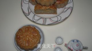 莲蓉月饼的做法步骤：11