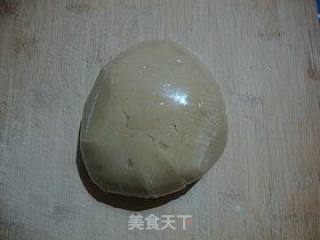 月圆中秋----------【广式草莓豆沙月饼】的做法步骤：5